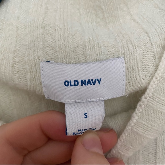 🌱MOCK NECK SWEATER 🌱 - Picture 2 of 3